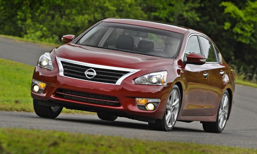 Nissan trieu hoi hon mot trieu xe vi loi tui khi hinh anh