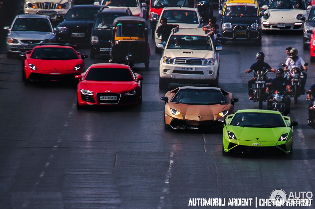 Buc anh sieu xe the hien su tuong phan giau ngheo o An Do hinh anh