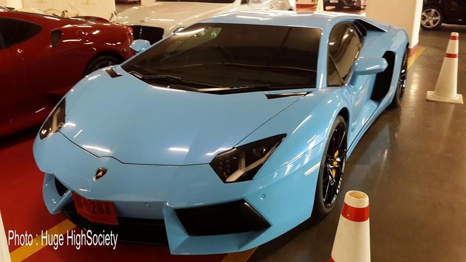 Lamborghini Aventador LP700-4 màu độc ở Thái Lan