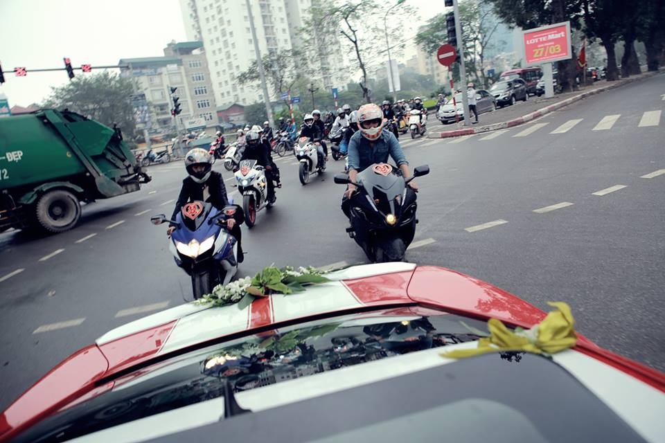 Dan mo to ho tong chu re di ruoc dau o Ha Noi hinh anh