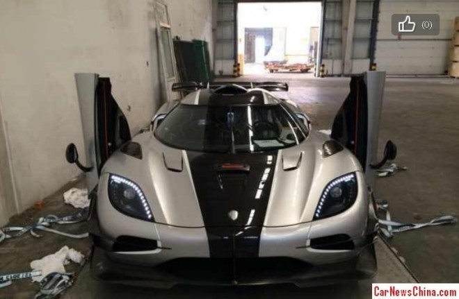 Production will be limited to only six examples and all will go to China. One:1 refers to the power-to-weight ratio of the vehicle; 1340hp and 1340kg. Torque is 1371nm. Weight distribution is 44:56. Top speed is 450 km/h and acceleration from 0 to 400 is done in only 20 seconds. Braking from 400 to 0 takes ten seconds.