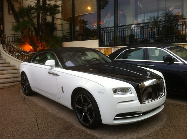 Rolls Royce Wraith Black and White .