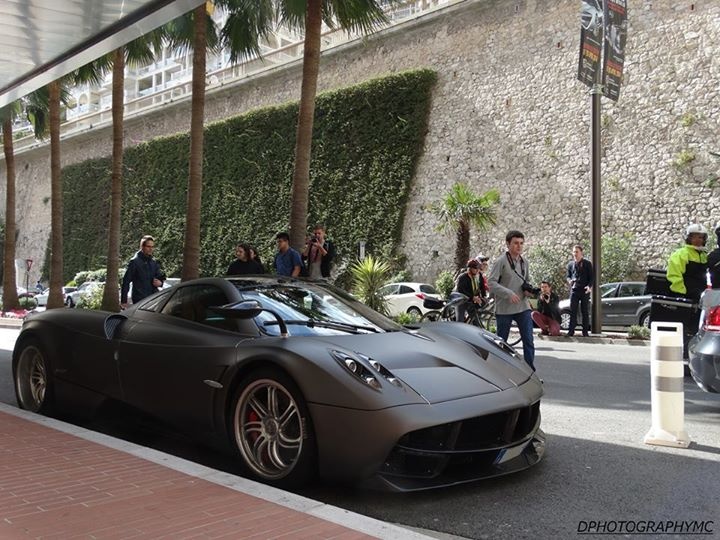 Pagani Huayra in Monaco
