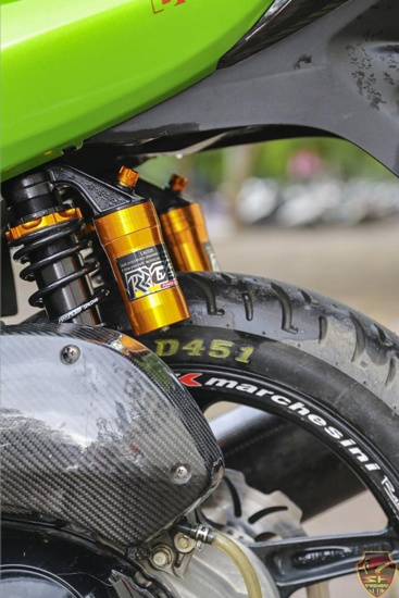 Tiếp theo cặp thụt 