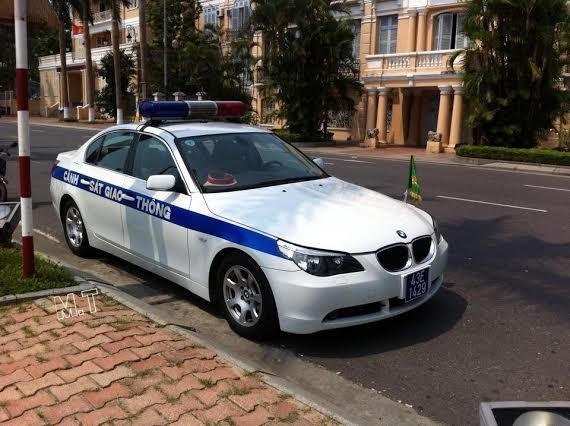 Chiếc BMW 530i