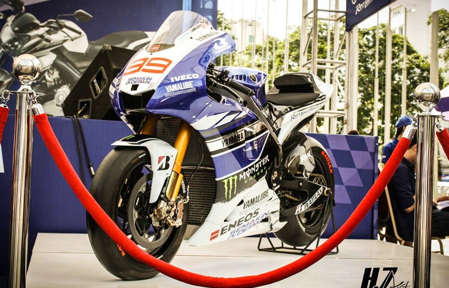 Hinh anh xe dua Yamaha M1 gia 20 ty dong o Ha Noi hinh anh