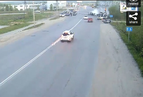 Va cham manh, o to phat no hinh anh