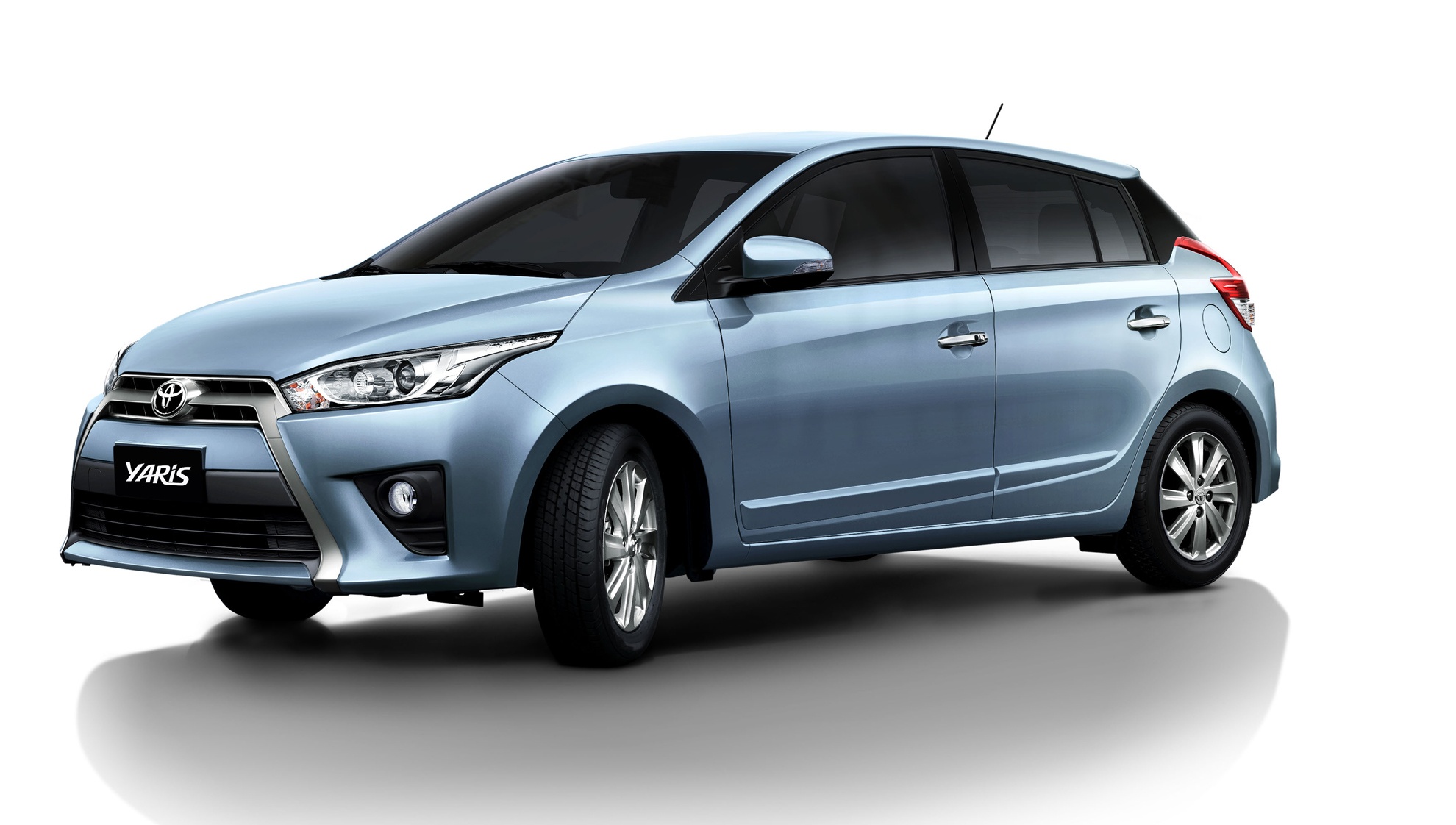 Toyota Yaris 2014 chinh hang gia tu 620 trieu dong hinh anh