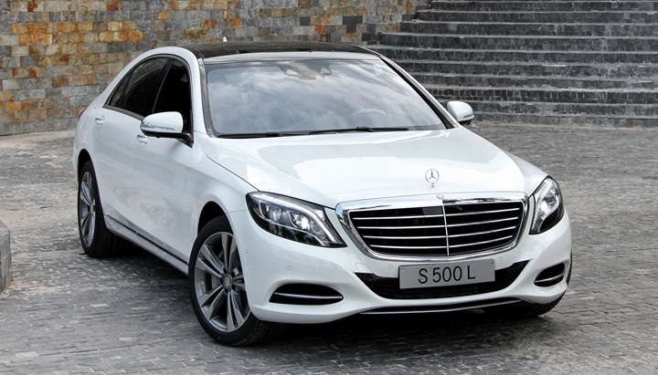 Mercedes-Benz S500L ban nang cap gia 4,7 ty dong o VN hinh anh