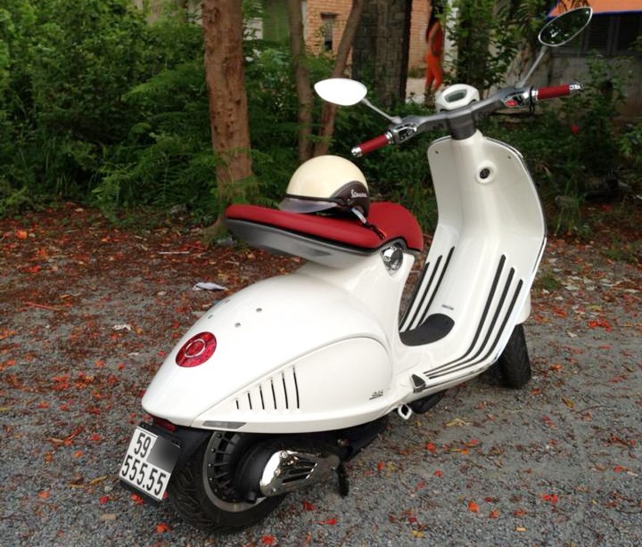 Sieu pham Vespa 946 deo bien ngu quy 5 o Dong Nai hinh anh
