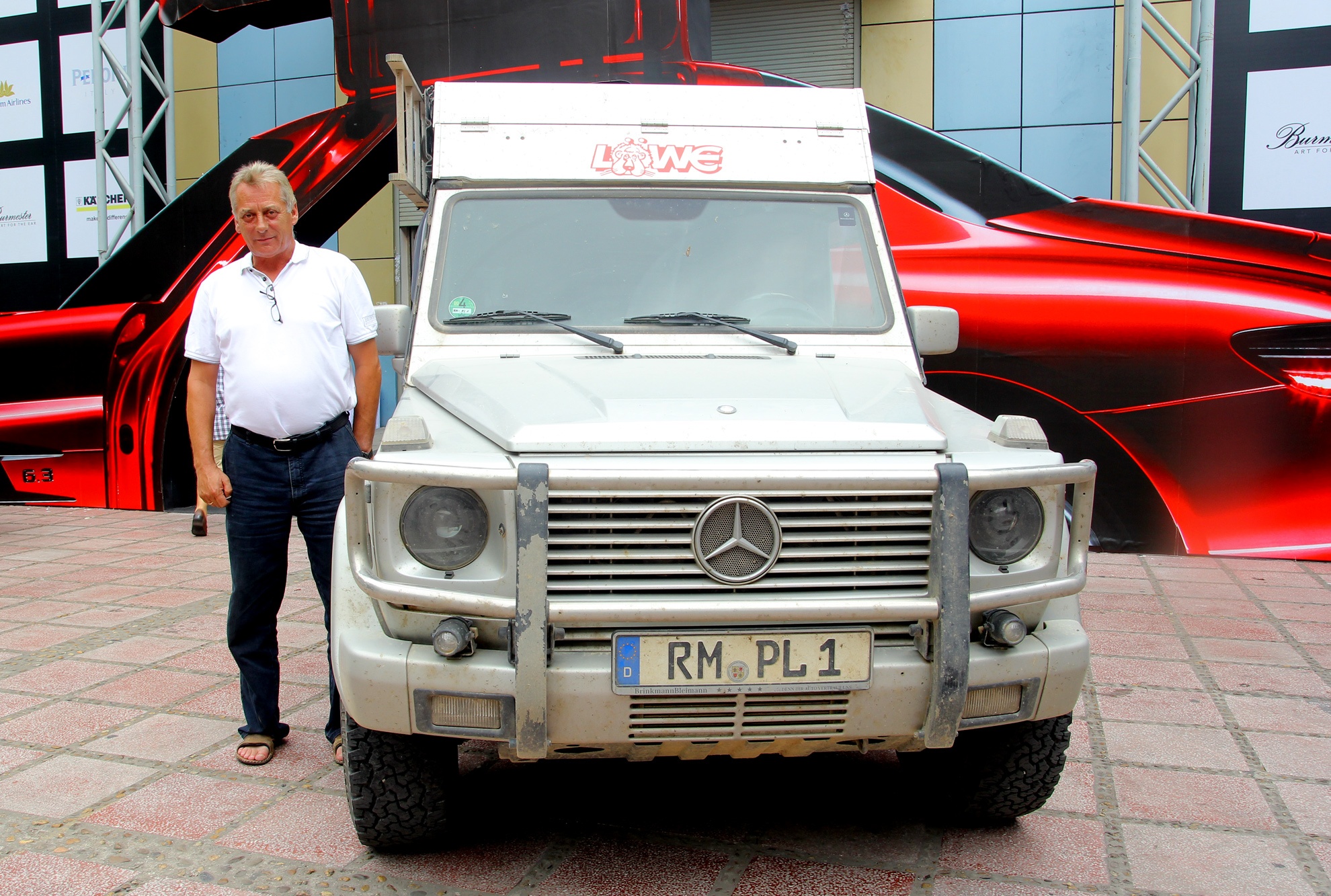 Bo doi 'Mec G' chay hon 18.000 km tu Duc sang Ha Noi hinh anh