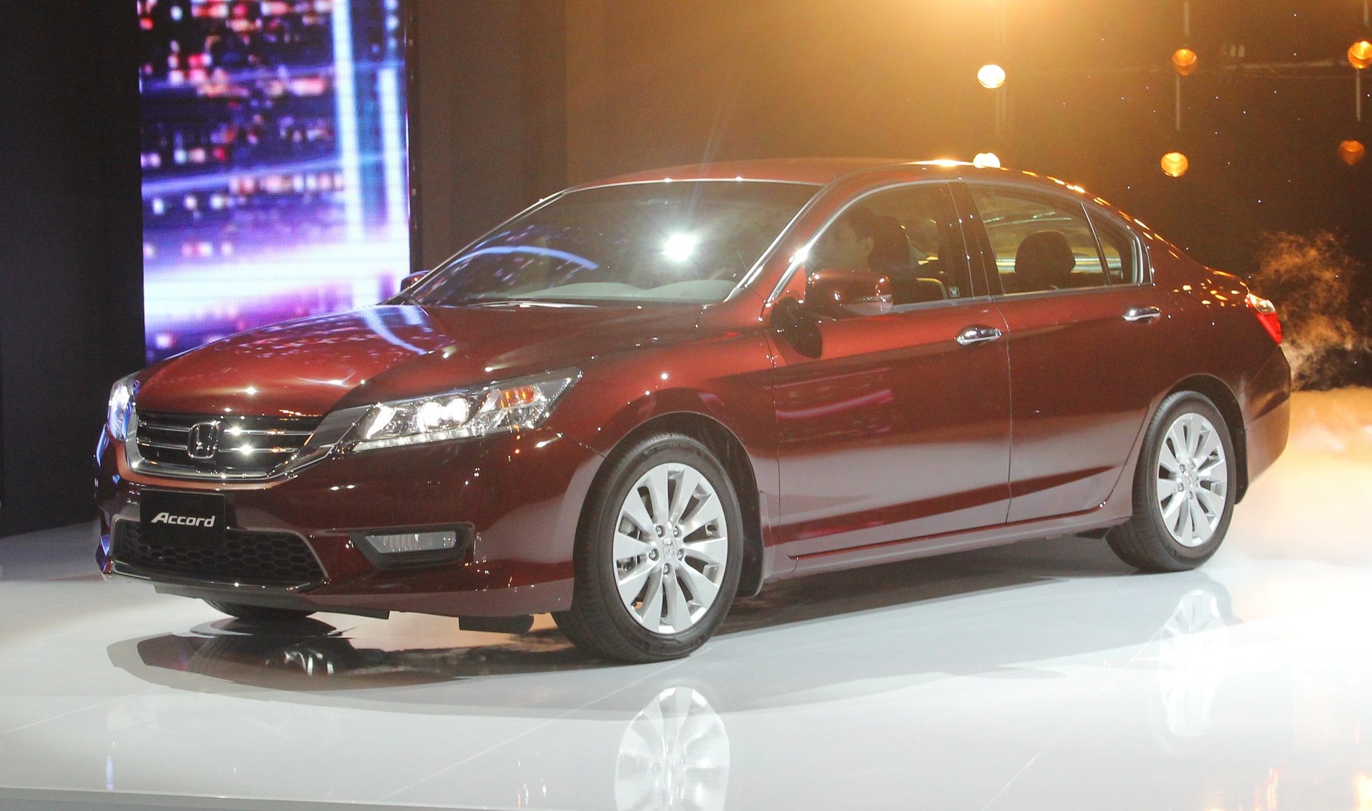 Honda Accord the he thu 9 gia gan 1,5 ty dong o Viet Nam hinh anh