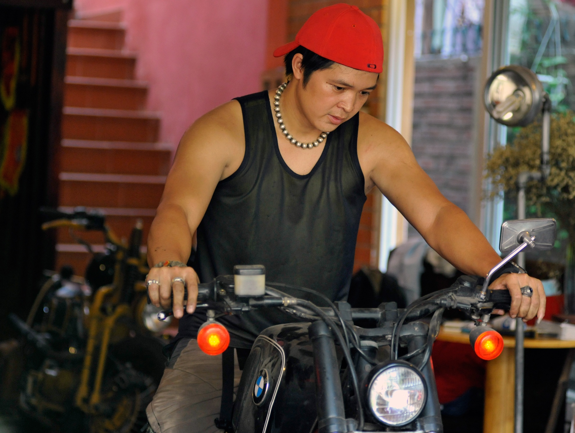 Cao thu do xe phan khoi lon o Ha Noi hinh anh