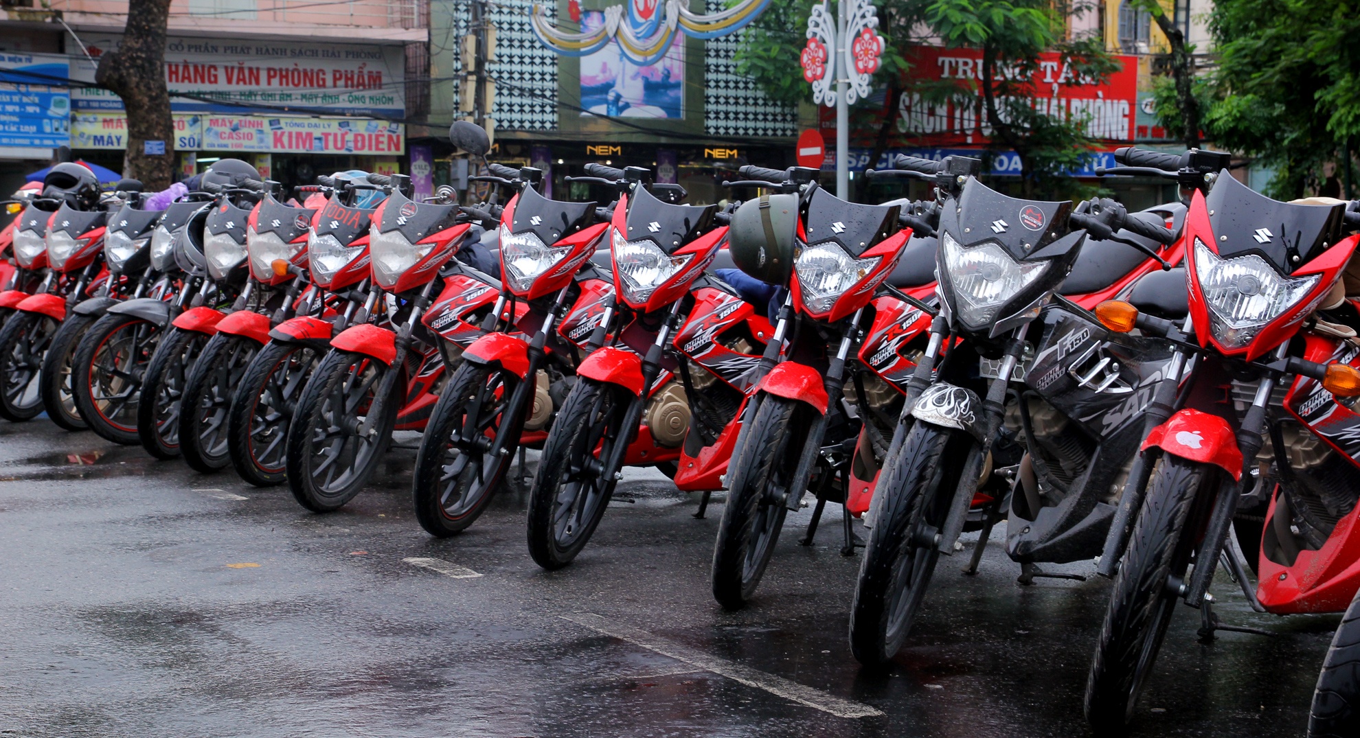 Dan choi Suzuki Raider mien Bac tu hop o Hai Phong hinh anh