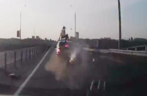 Tai nan xe may khong tuong hinh anh