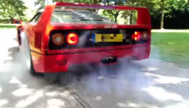 Tay lai 17 tuoi tro tai dot lop voi Ferrari F40 hinh anh