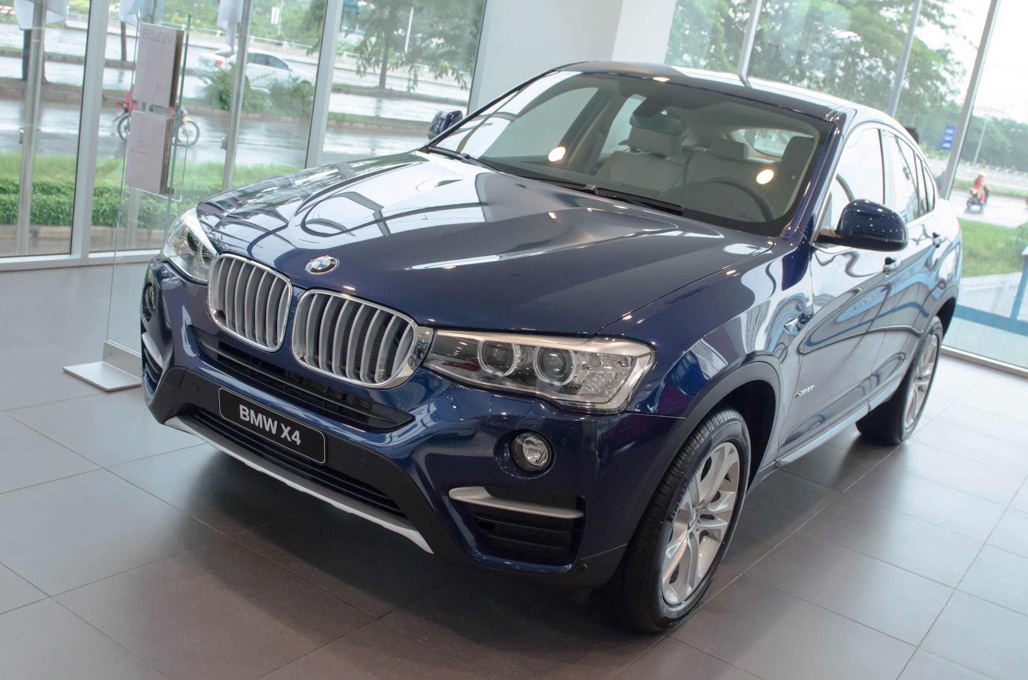 BMW X4 2014 chinh hang gia gan 2,8 ty dong hinh anh