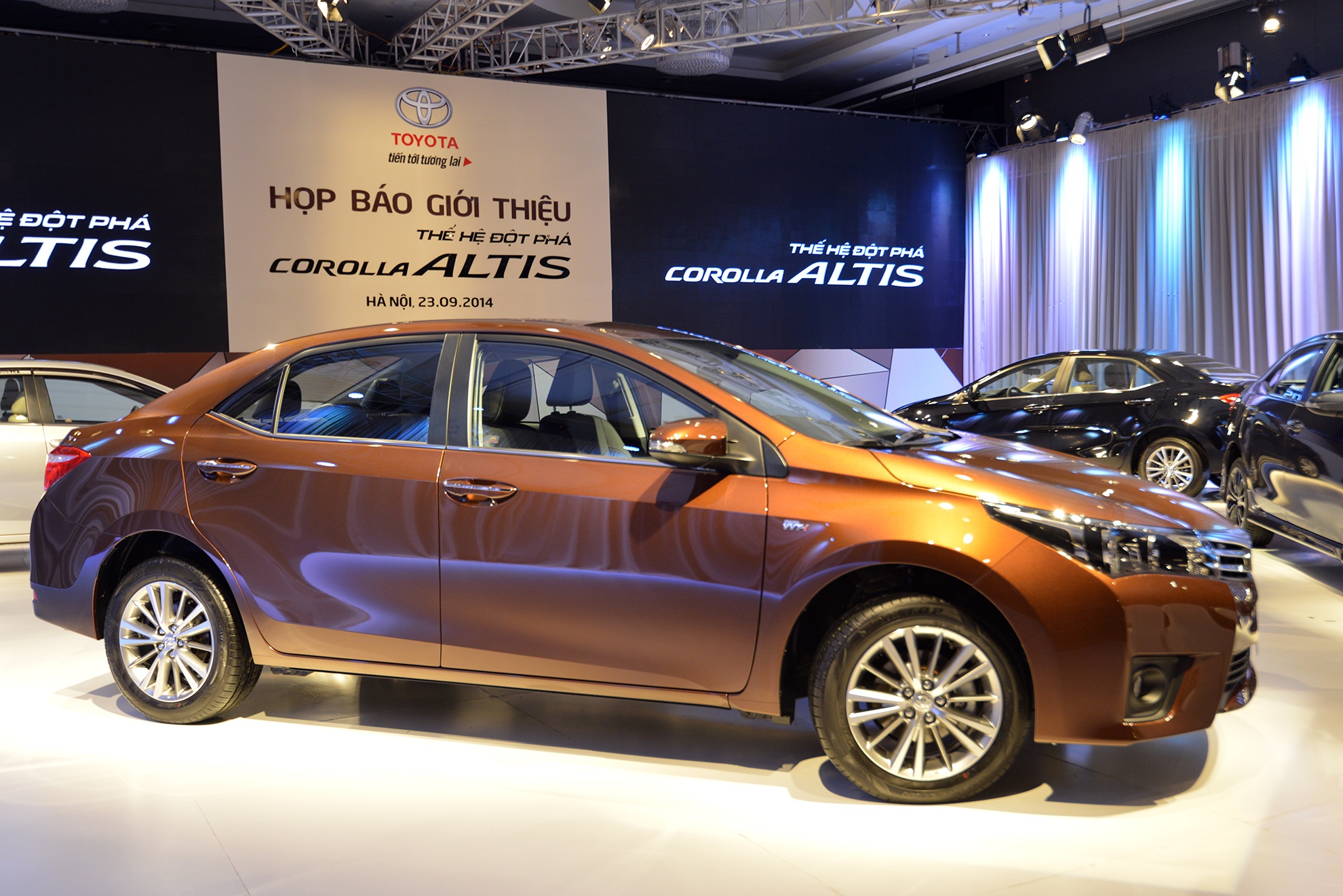 Toan canh le ra mat Corolla Altis 2014 tai Viet Nam hinh anh