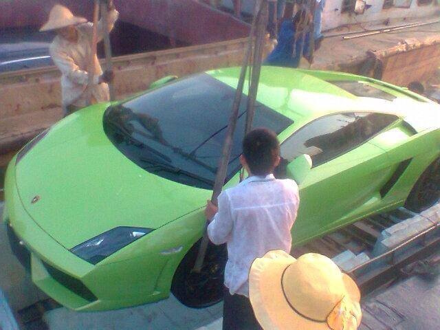 Nhung kieu van chuyen sieu xe chi co o Viet Nam hinh anh