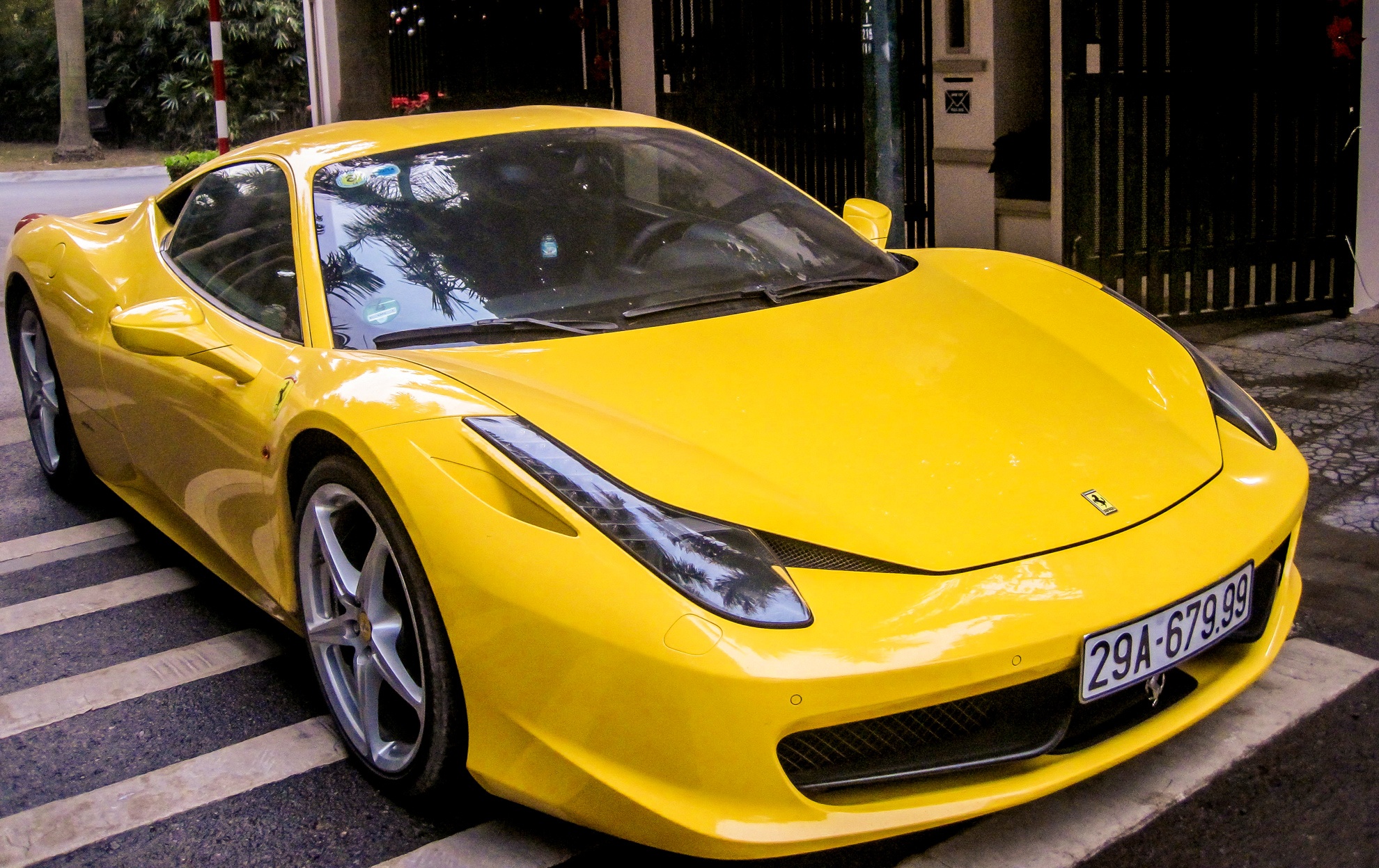 Loat sieu xe the thao mau vang lan banh tren duong Ha Noi hinh anh