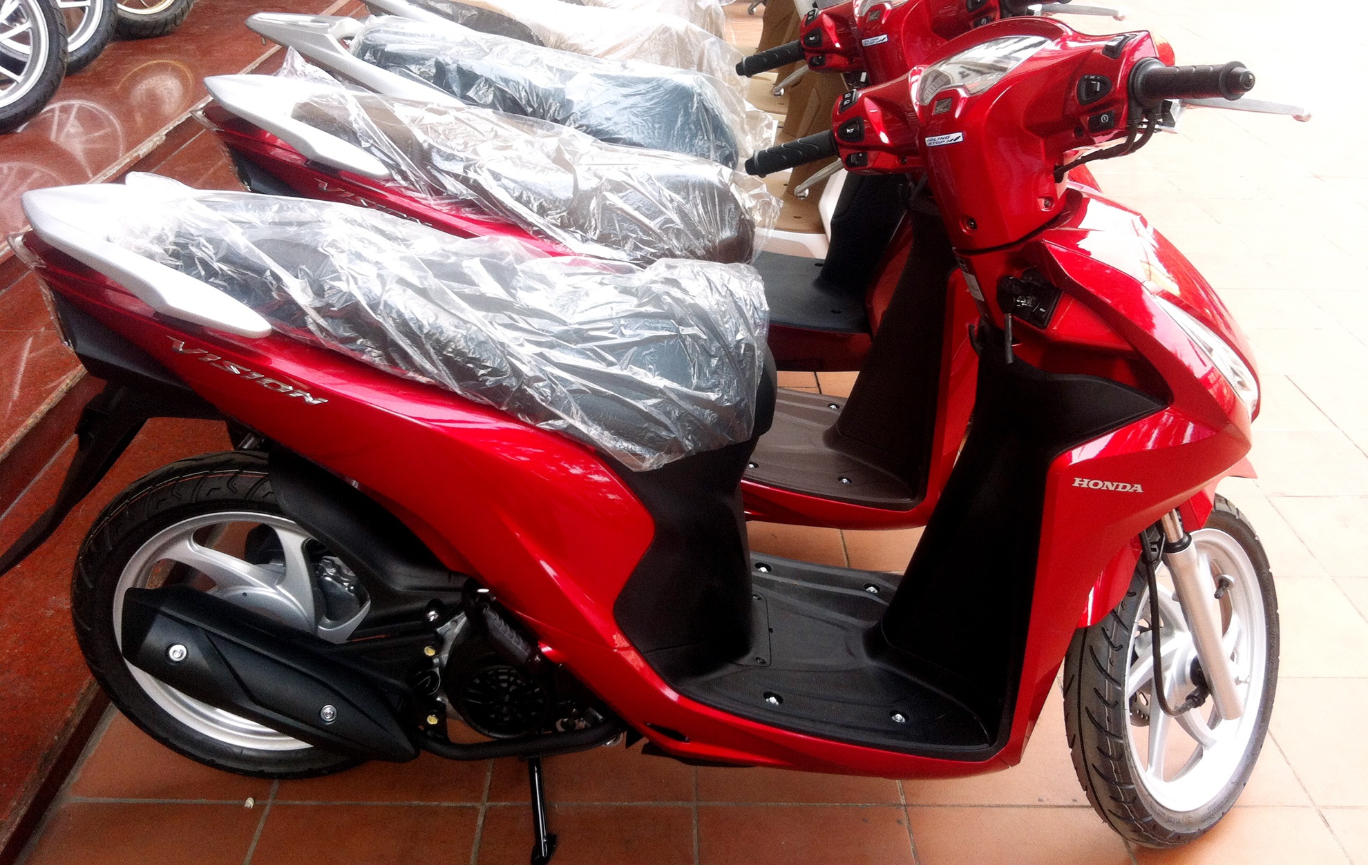 Honda MSX 125, Vision 2014 tang gia hon 2 trieu khi len ke hinh anh