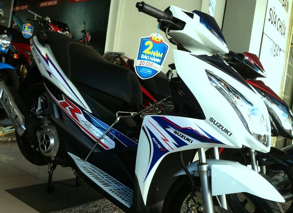 Suzuki Impulse them tem moi, gia tang 800.000 dong o Sai Gon hinh anh