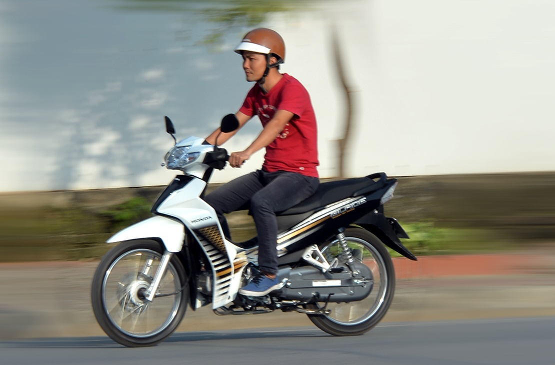 Chay thu Honda Blade 110: Lua chon moi cho xe so pho thong hinh anh