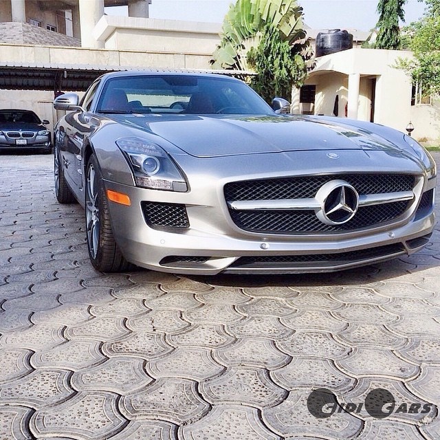Mercedes-Benz SLS AMG