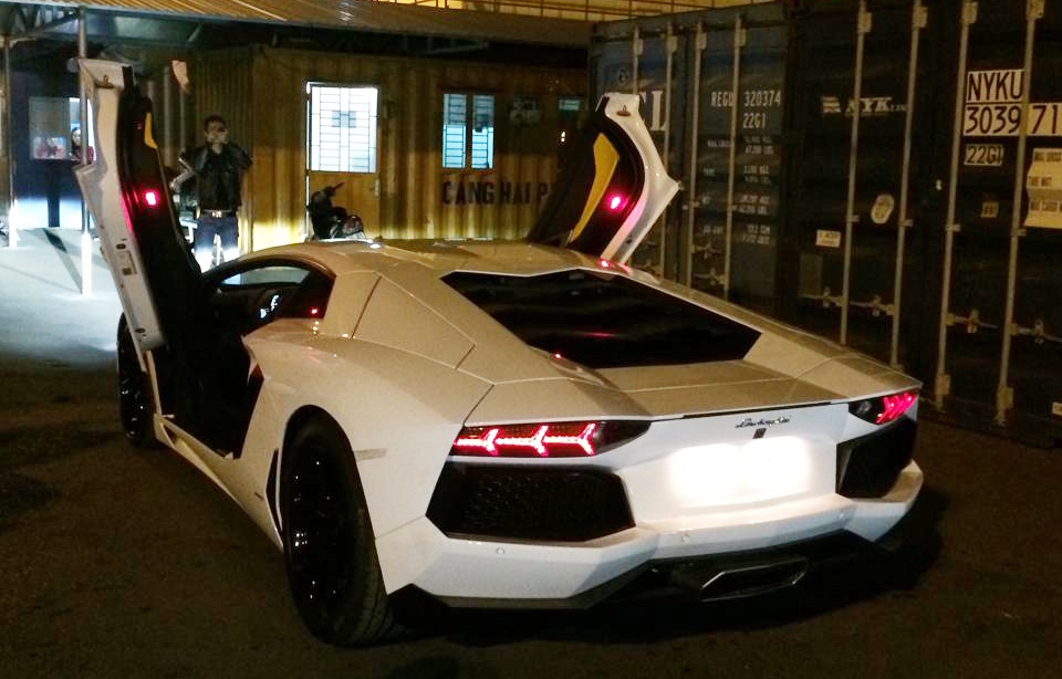 Lamborghini Aventador chinh hang dau tien ve Viet Nam hinh anh