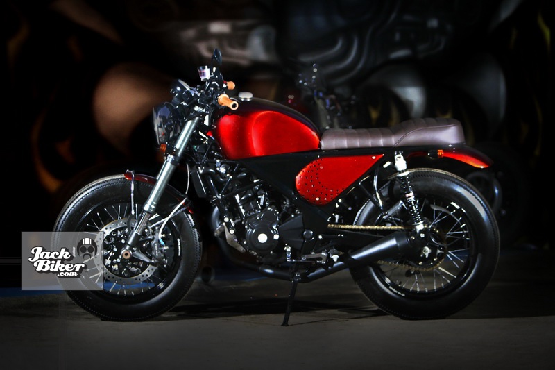 Honda CBR250R do phong cach co dien Triumph Scrambler hinh anh