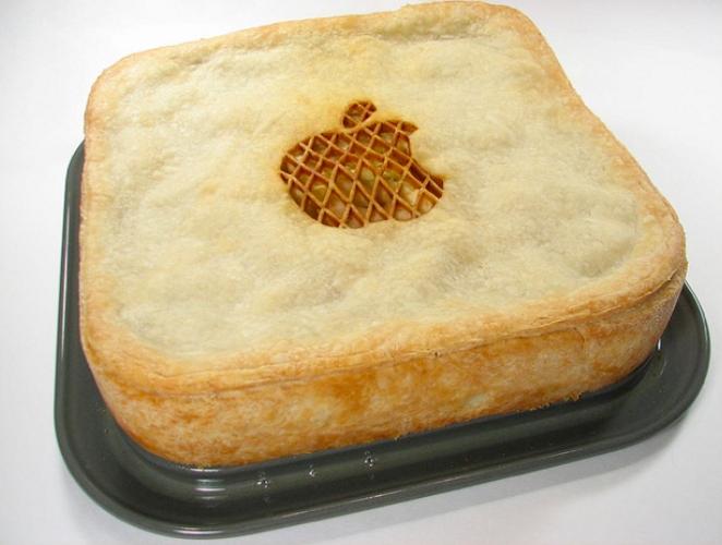 Sua MacBook Pro bang cach cho vao lo nuong 170 do C hinh anh