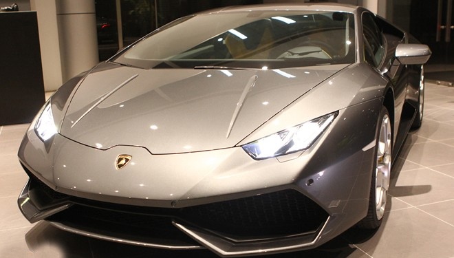 Lamborghini Huracan dau tien o Viet Nam gia 16 ty dong hinh anh