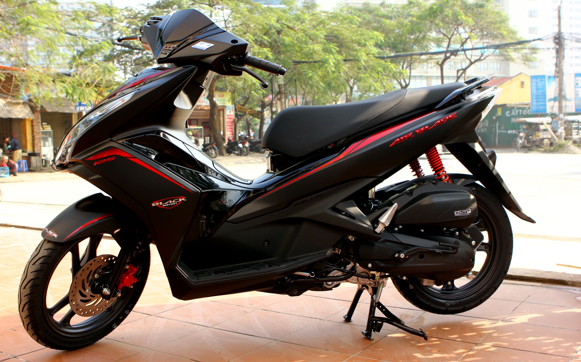 Anh thuc te Honda Air Blade 125 den nham gia 40 trieu dong hinh anh