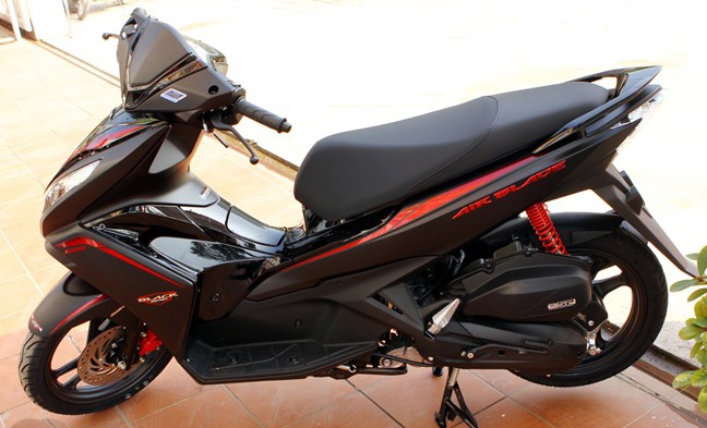 3 mau xe may co mau moi vua ban o Viet Nam hinh anh