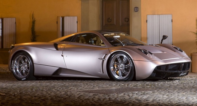 Than gio Pagani Huayra da het hang hinh anh