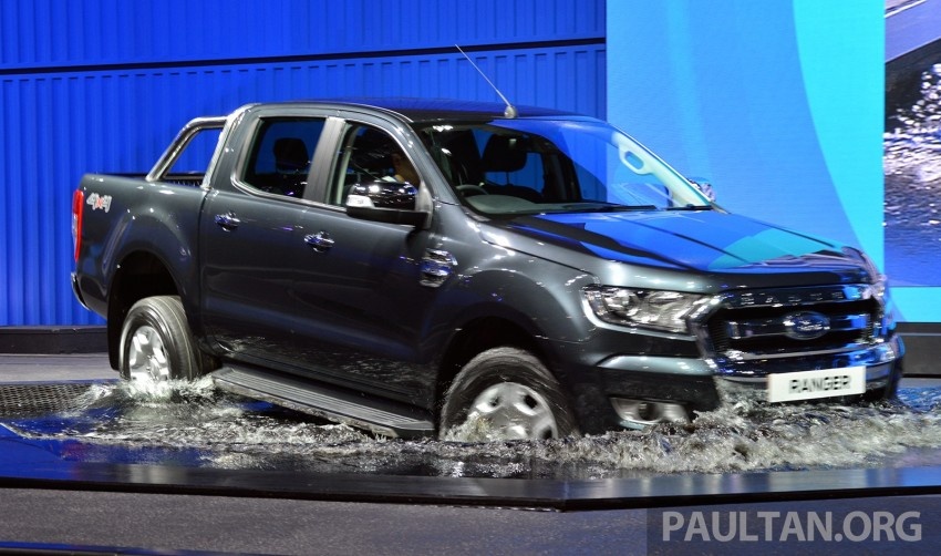 Theo Ford, khoảng sáng gầm xe 230 mm giúp xe có khả năng lội nước sâu đến 800 mm.