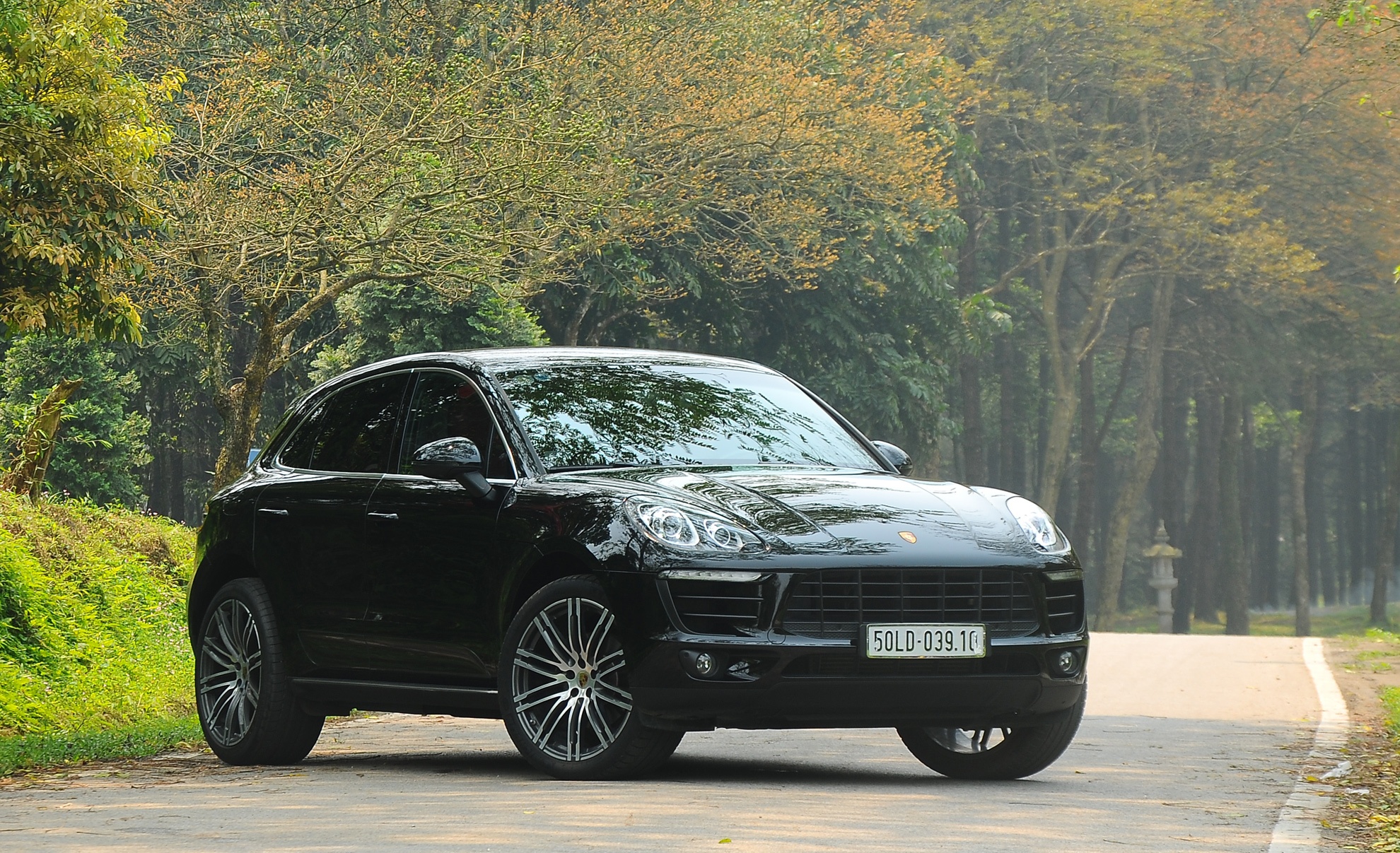 Chay thu Porsche Macan: SUV co nho dam chat the thao hinh anh