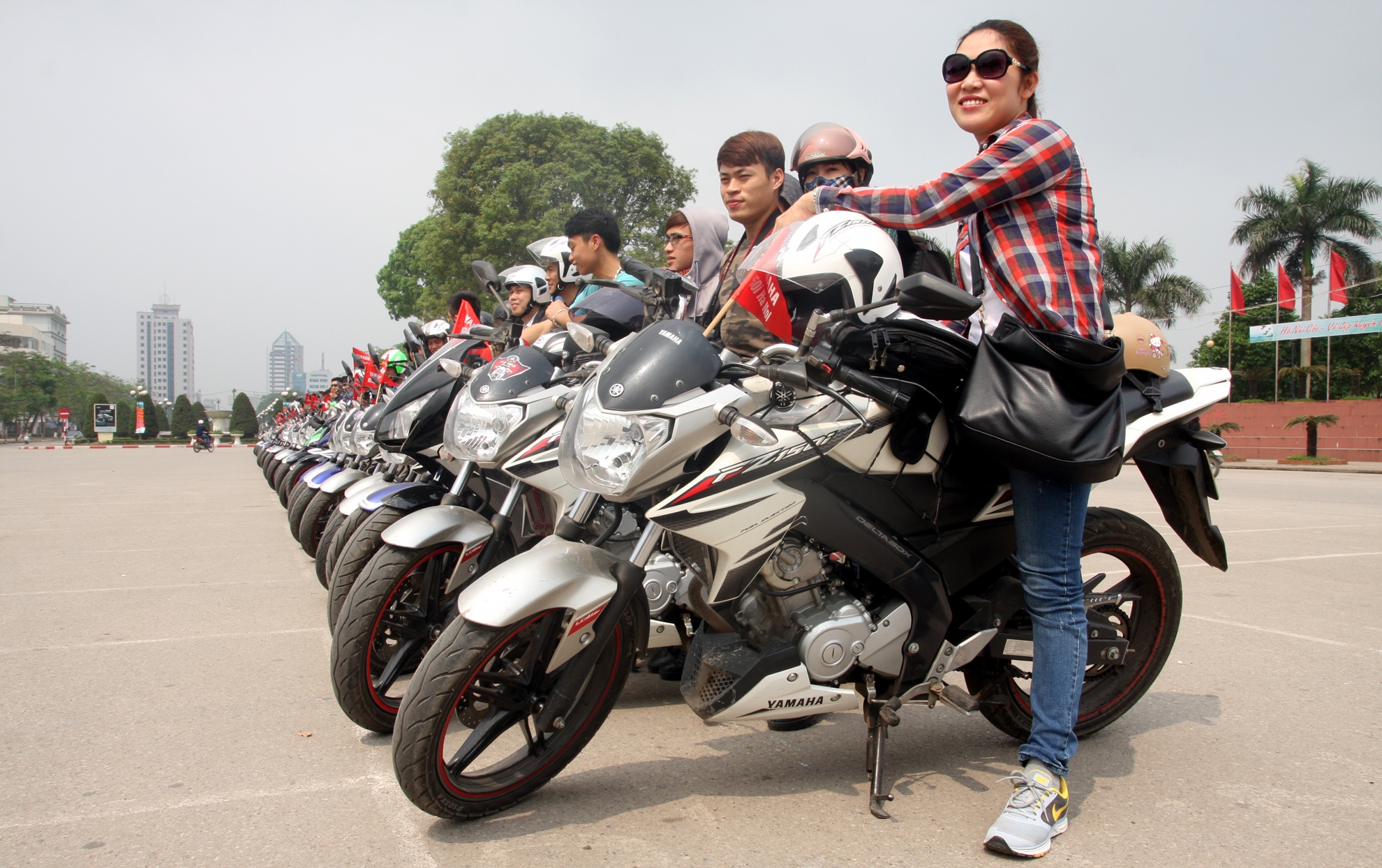Trai nghiem Yamaha FZ150i tren duong doi nui o Thai Nguyen hinh anh