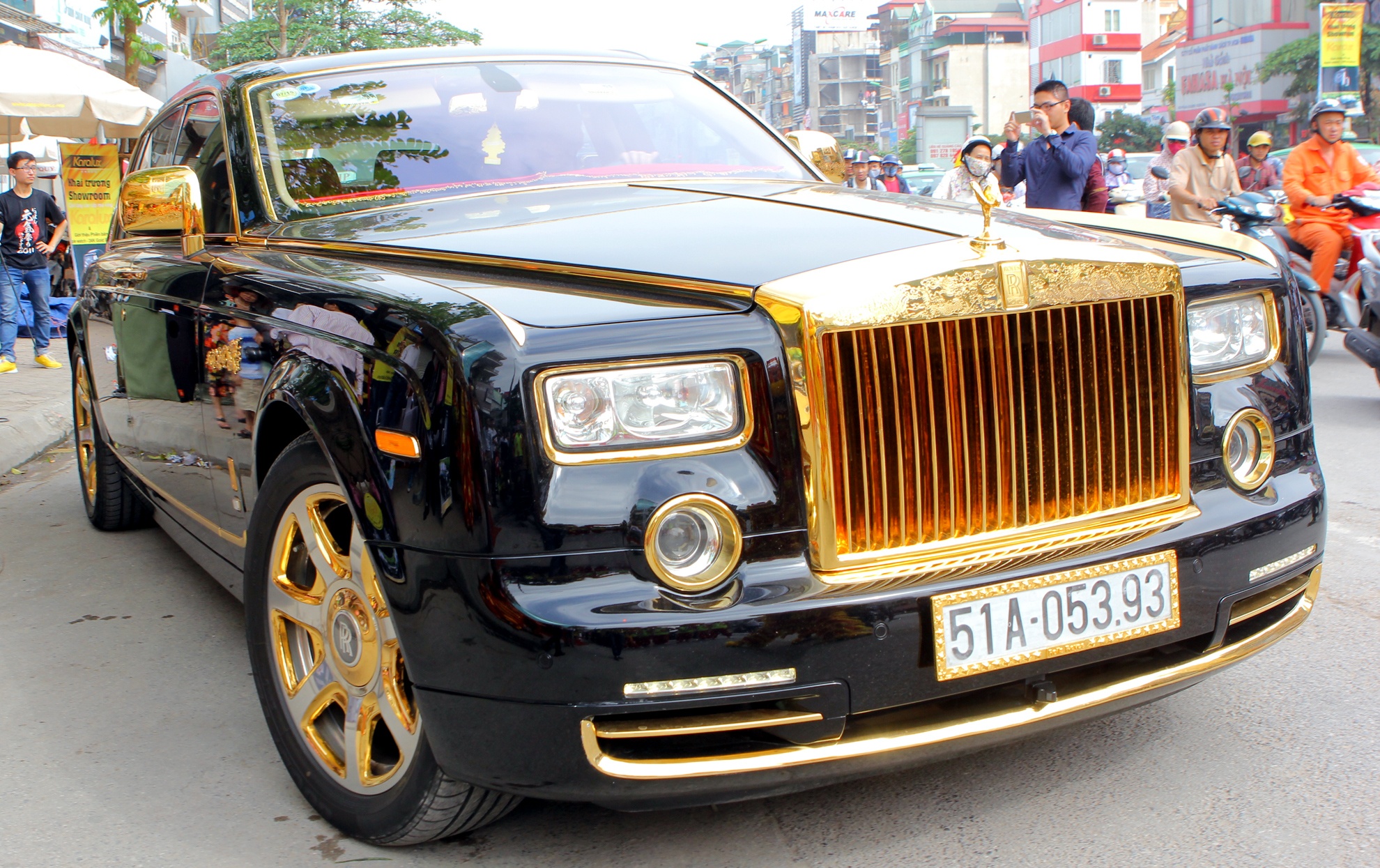 Phantom va Hummer H2 ma vang o Ha Noi hinh anh