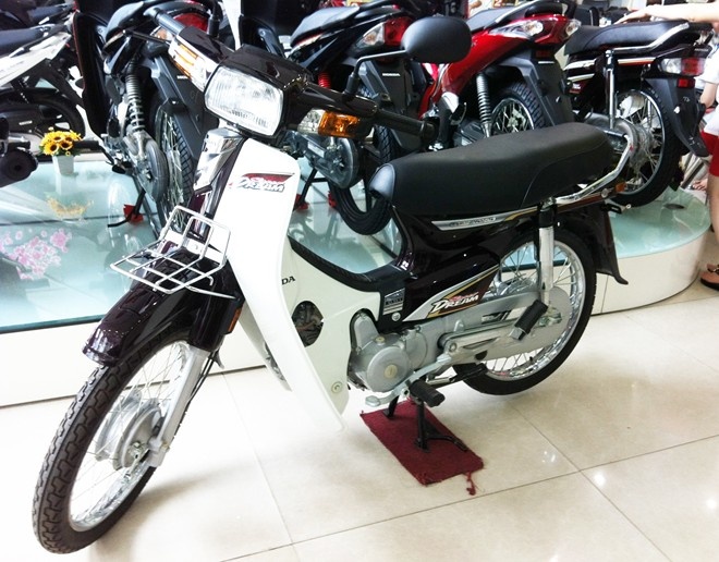 Dai ly het gia 31,5 trieu dong cho Honda Super Dream 100 hinh anh
