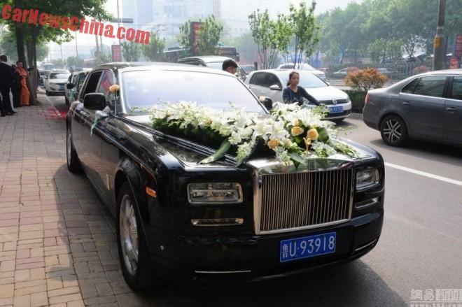 Dan sieu xe di ruoc dau o Trung Quoc hinh anh
