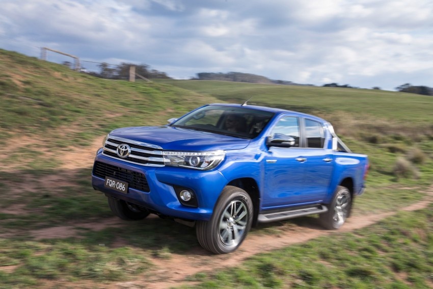 Toyota Hilux the he thu 8 chinh thuc trinh lang hinh anh