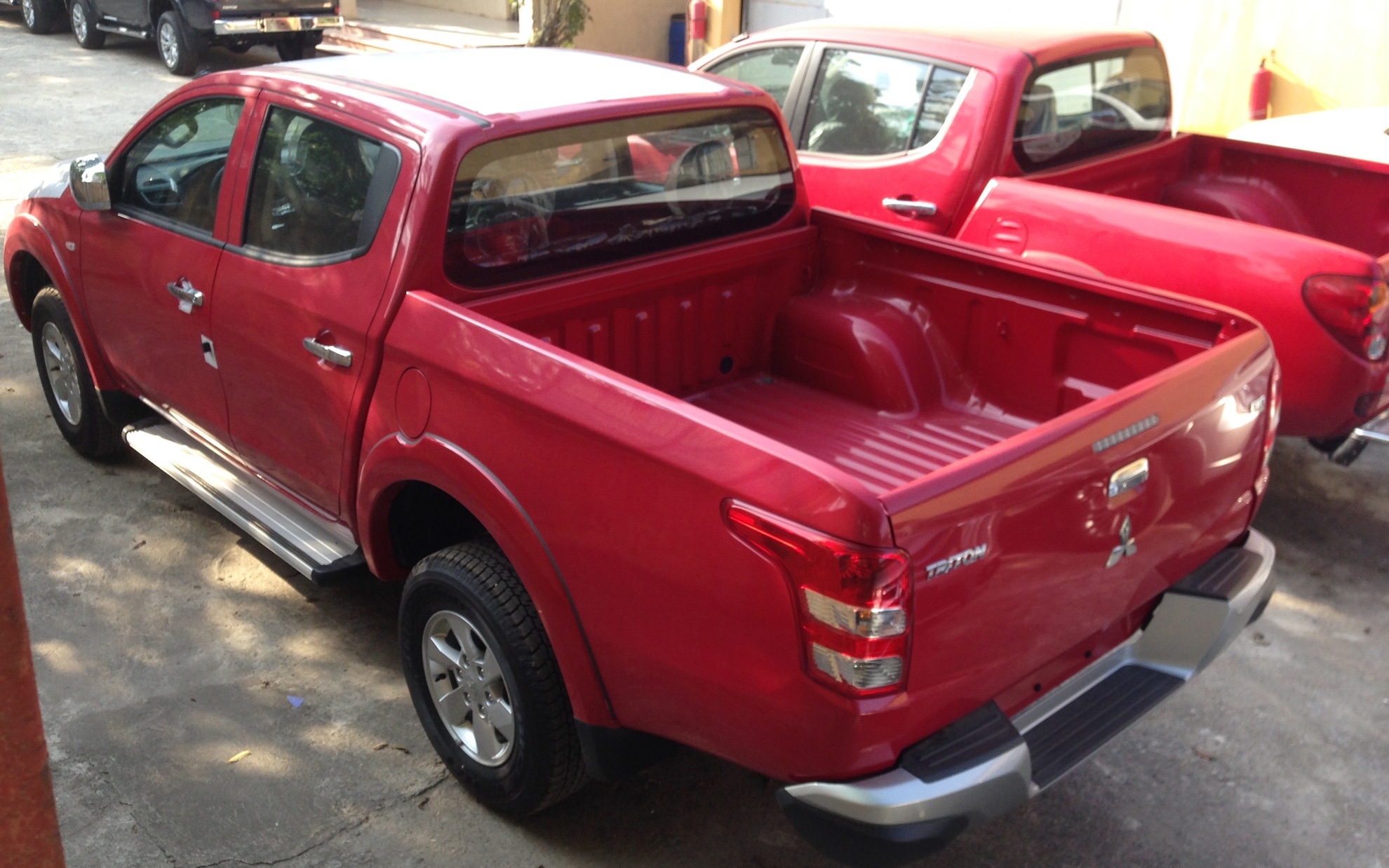 Anh Mitsubishi Triton 2015 truoc ngay ra mat o Viet Nam hinh anh