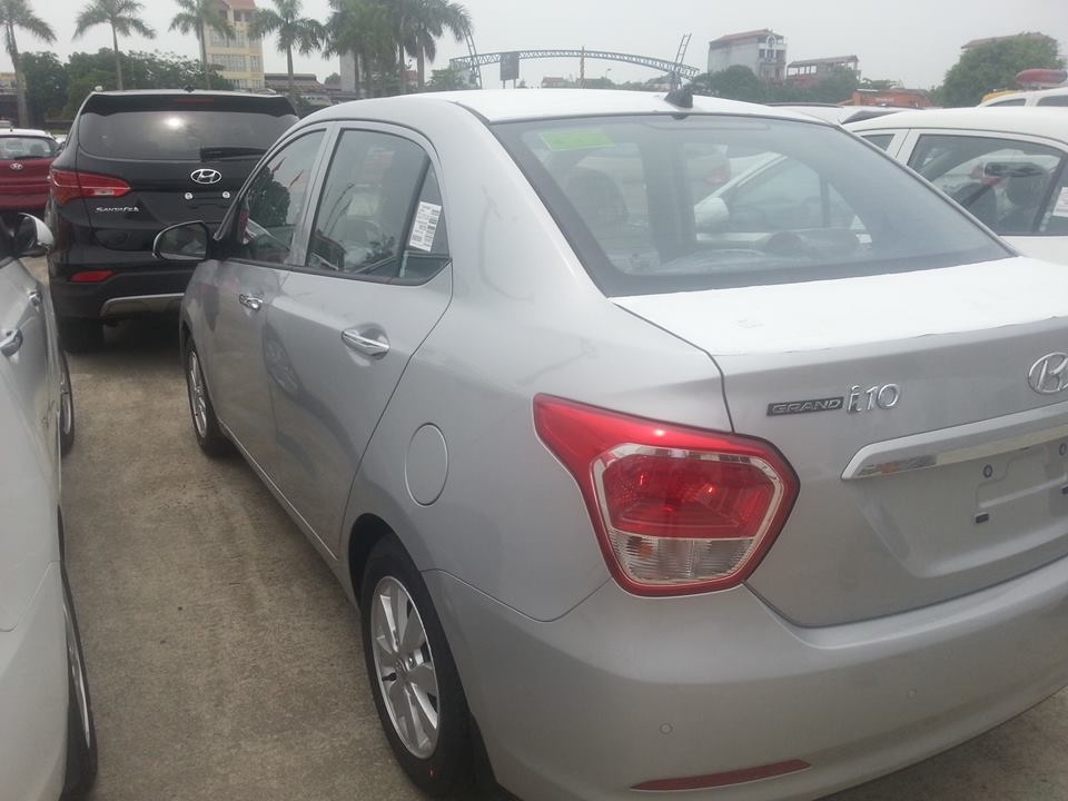 Hyundai Grand i10 sedan noi that da co gia tu 439 trieu dong hinh anh