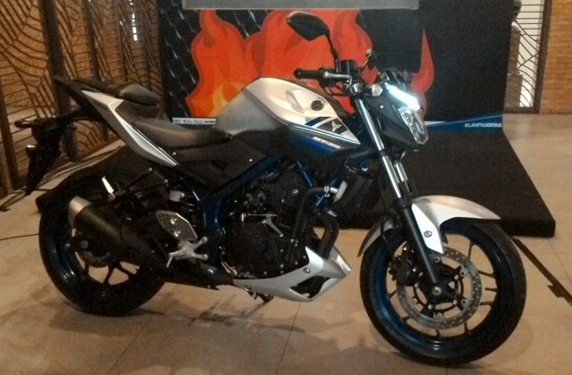 Yamaha MT-25 ra mat voi gia gan 3.500 USD hinh anh