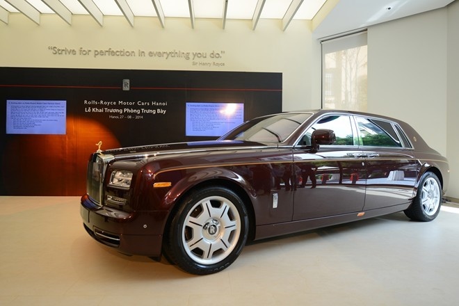 Rolls-Royce khong tham gia trien lam oto nhap khau o Ha Noi hinh anh