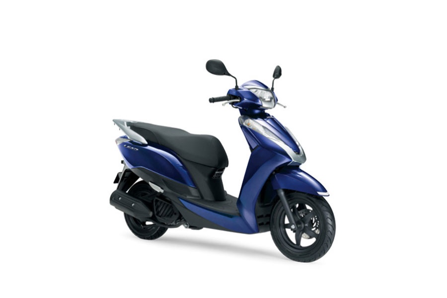 Honda Lead 125 mau moi den Nhat Ban voi gia 2.379 USD hinh anh