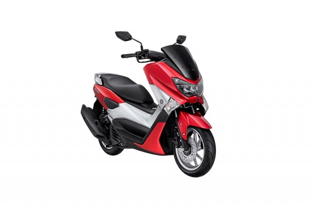 Yamaha NMAX khong ABS co gia 1.763 USD hinh anh
