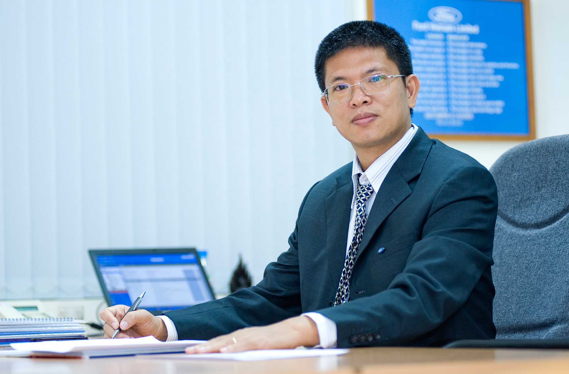 Ford Viet Nam co Tong giam doc moi nguoi Viet hinh anh
