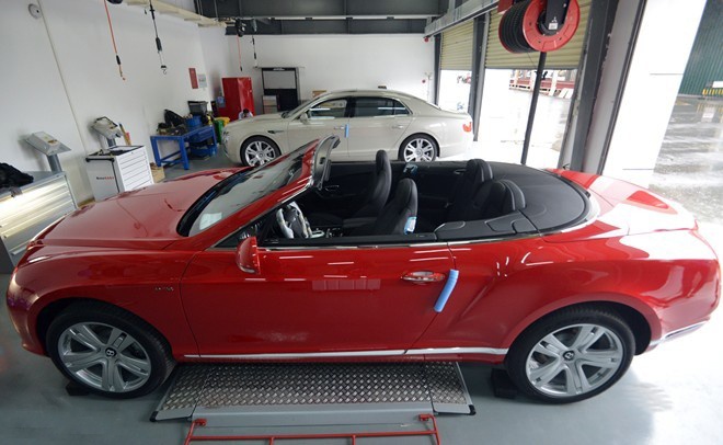 Bentley mui tran chinh hang ha 1,6 ty van chua co khach hinh anh